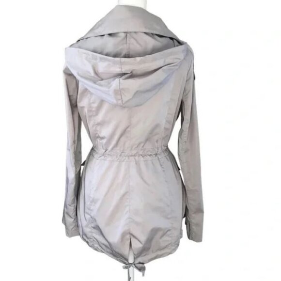 BCBGeneration Anorak Windbreaker Jacket, Silver Gray, Size Medium - Picture 2 of 10